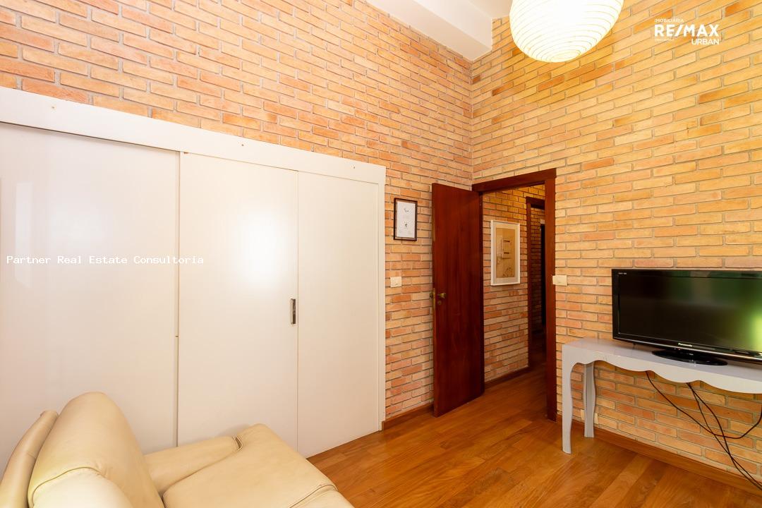 Casa à venda com 4 quartos, 530m² - Foto 25
