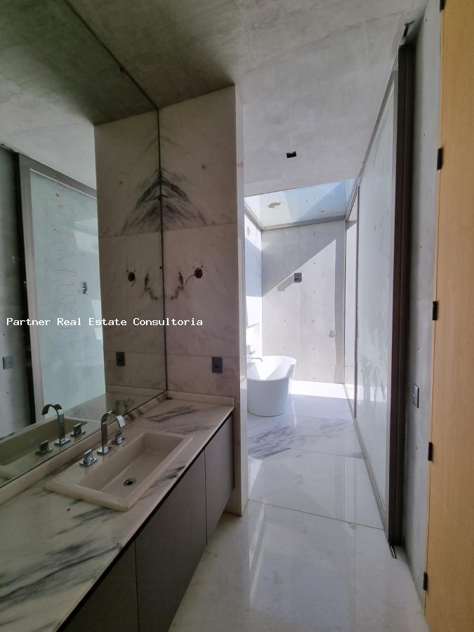 Casa, 6 quartos, 3056 m² - Foto 8