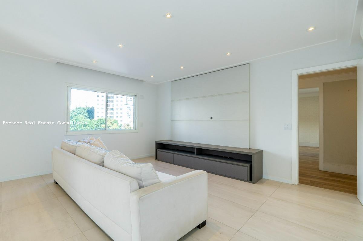 Apartamento, 3 quartos, 236 m² - Foto 2