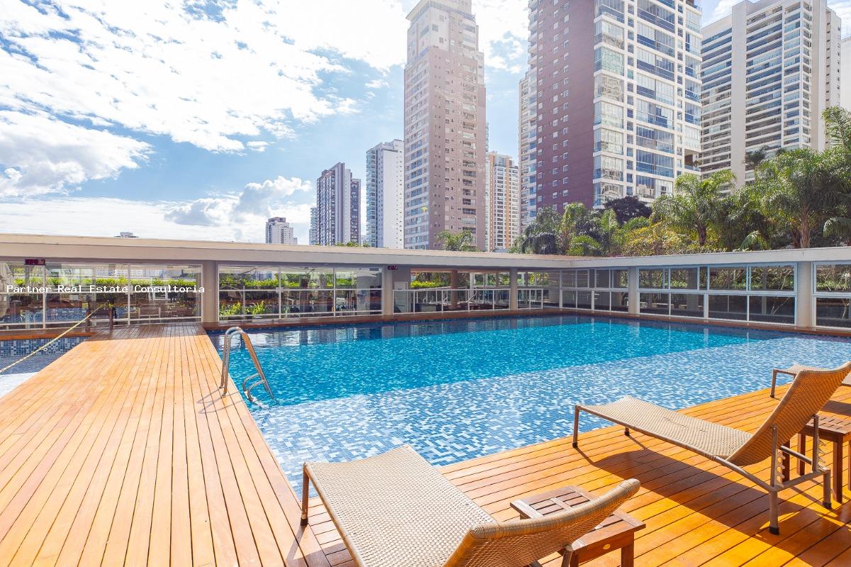 Apartamento, 3 quartos, 222 m² - Foto 1