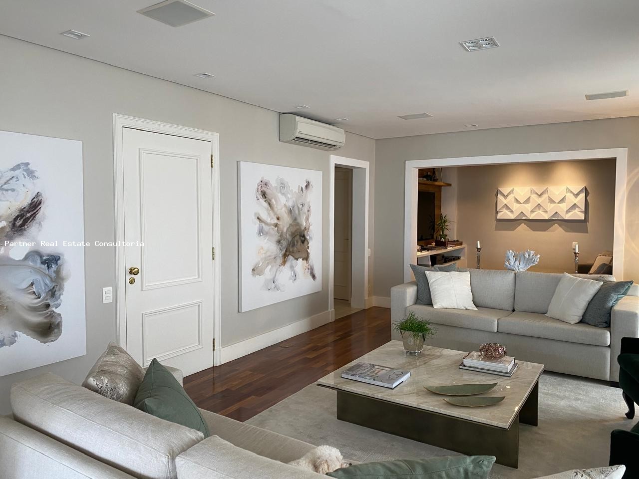 Apartamento à venda com 3 quartos, 260m² - Foto 10