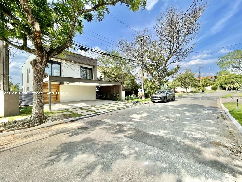 Casa de Condomínio à venda com 4 quartos, 484m² - Foto 4