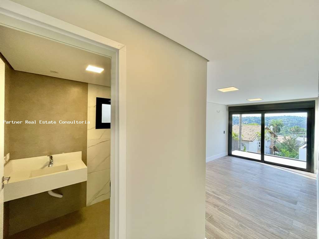 Casa de Condomínio à venda com 4 quartos, 484m² - Foto 22