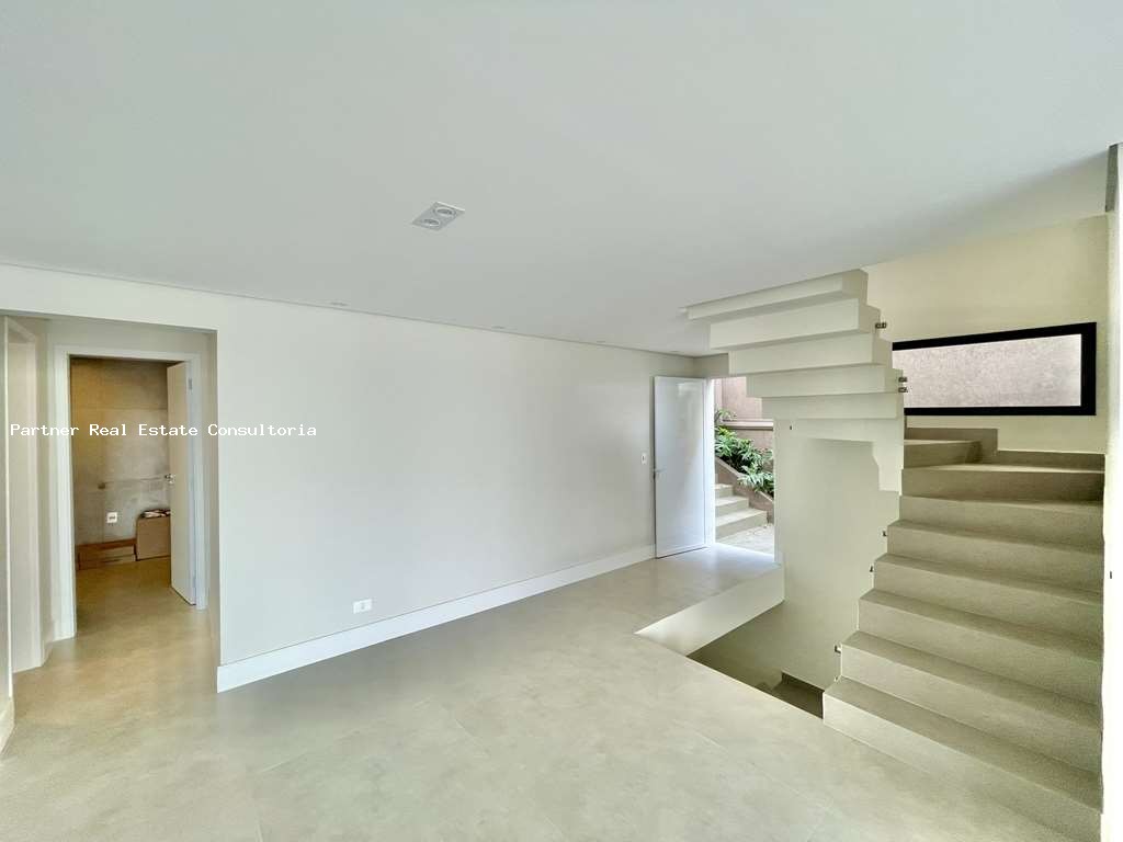 Casa de Condomínio à venda com 4 quartos, 484m² - Foto 25