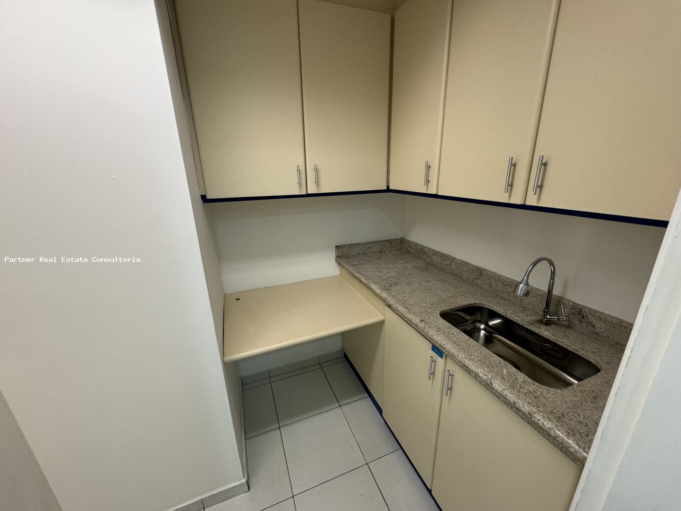 Sala-Conjunto, 195 m² - Foto 1