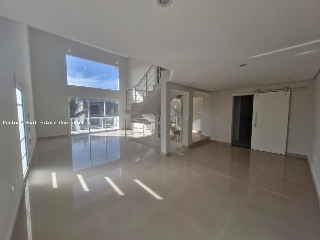 Casa de Condomínio à venda com 3 quartos, 450m² - Foto 9