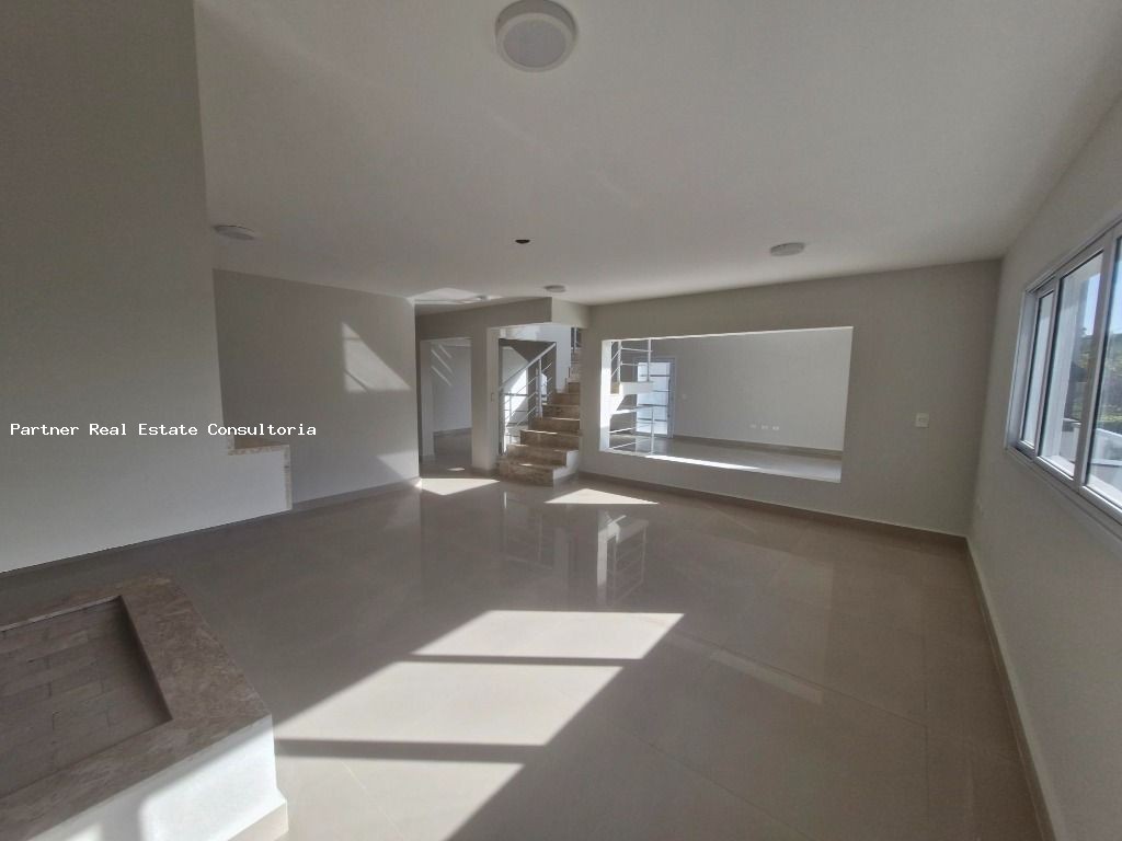Casa de Condomínio à venda com 3 quartos, 450m² - Foto 13