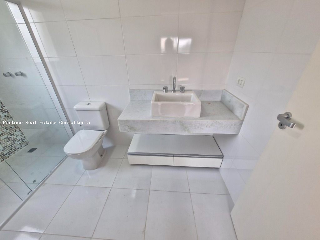 Casa de Condomínio à venda com 3 quartos, 450m² - Foto 25