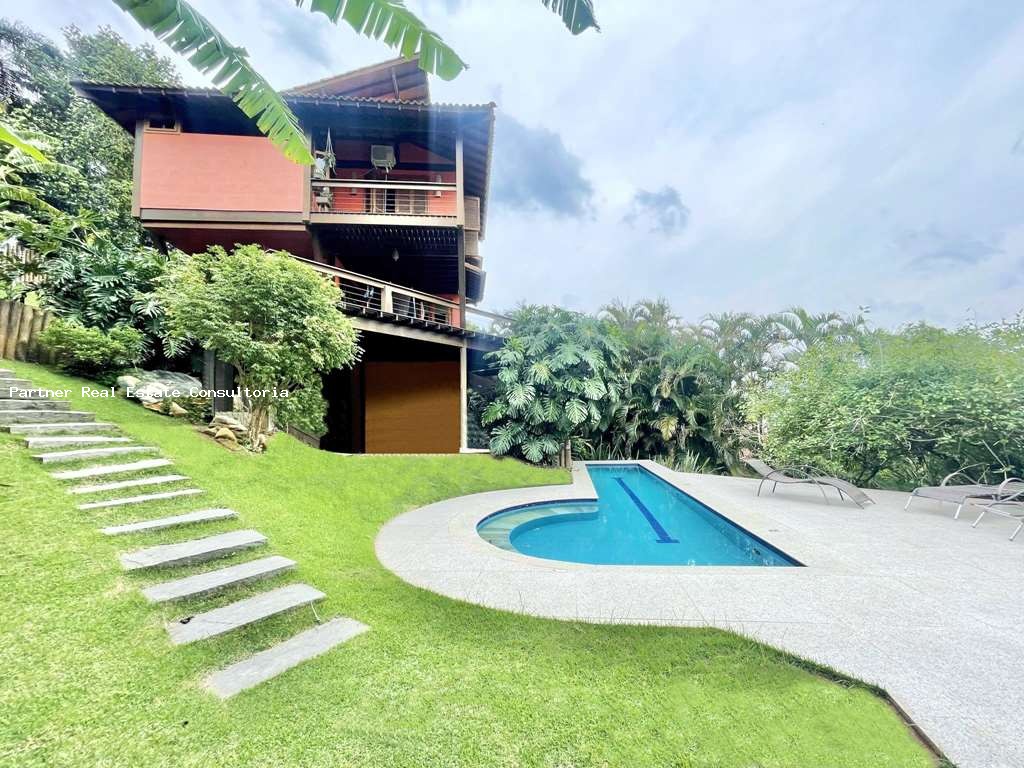 Casa de Condomínio à venda com 3 quartos, 1323m² - Foto 1