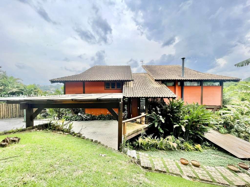 Casa de Condomínio à venda com 3 quartos, 1323m² - Foto 2
