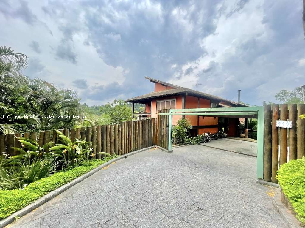 Casa de Condomínio à venda com 3 quartos, 1323m² - Foto 4