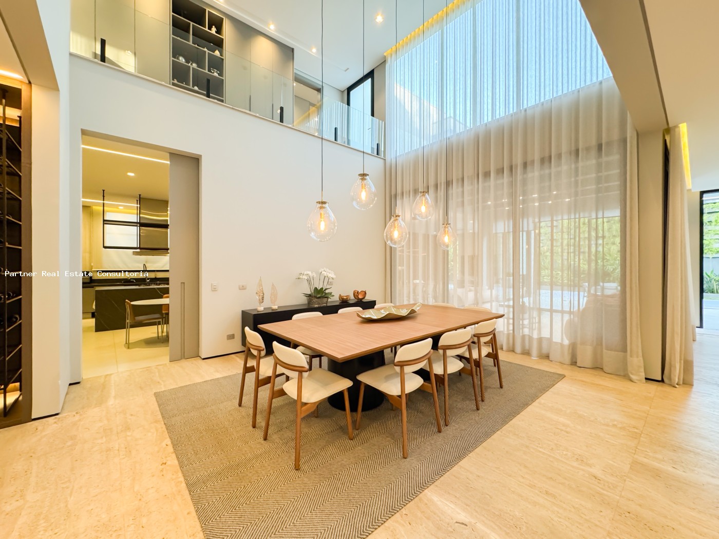 Casa de Condomínio à venda com 5 quartos, 1012m² - Foto 1