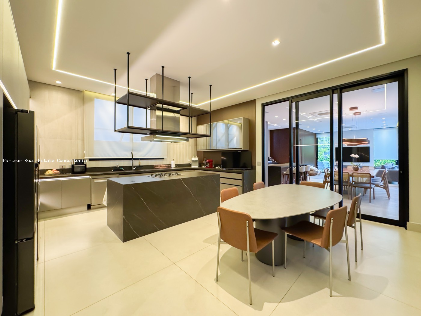 Casa de Condomínio à venda com 5 quartos, 1012m² - Foto 5