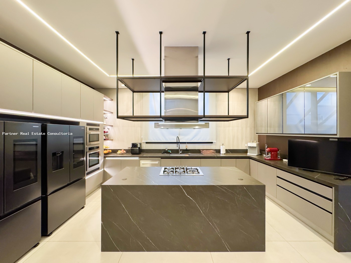 Casa de Condomínio à venda com 5 quartos, 1012m² - Foto 6
