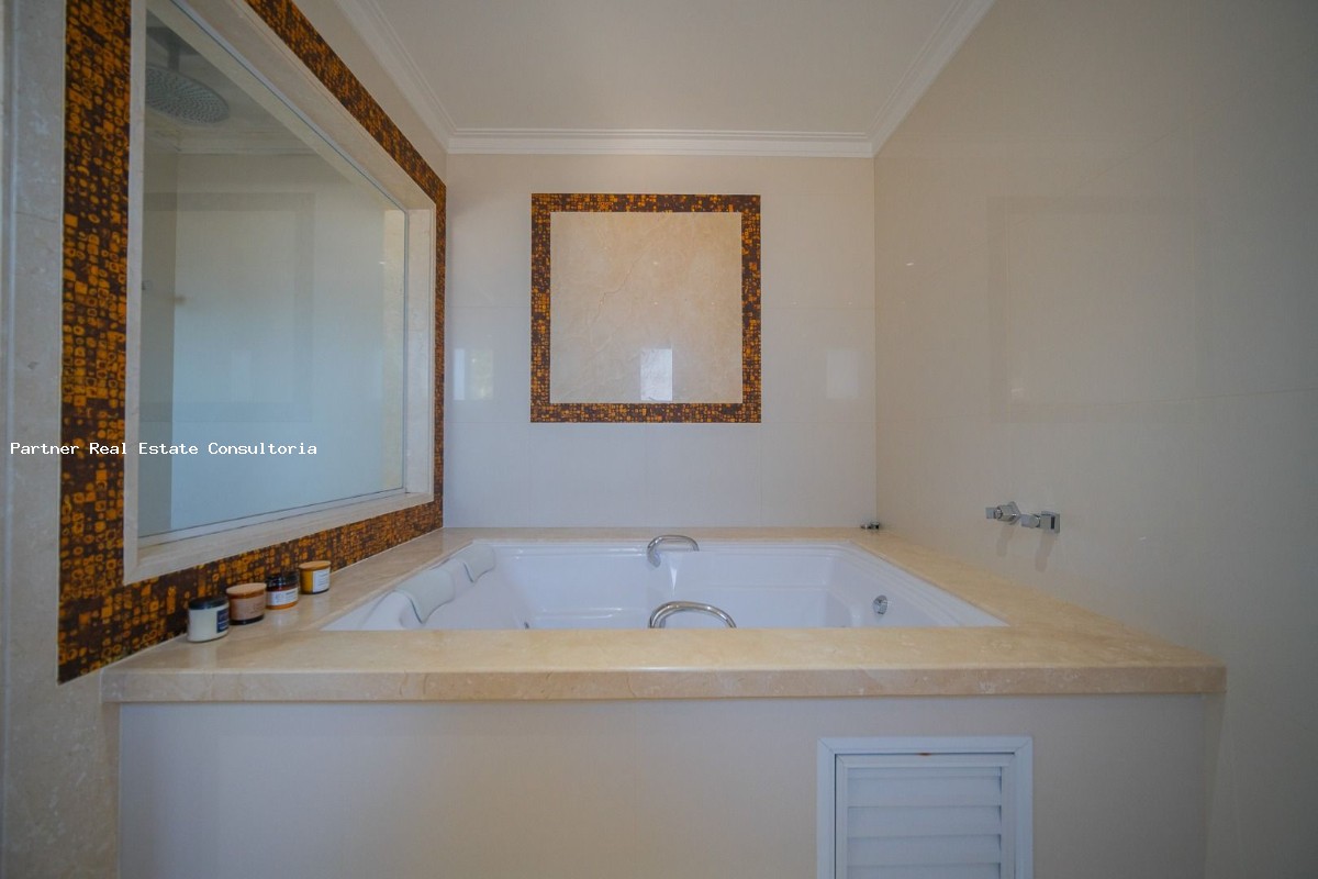 Casa de Condomínio à venda com 5 quartos, 560m² - Foto 6