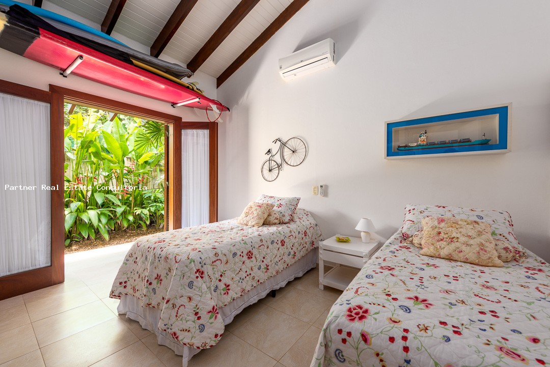 Casa à venda com 5 quartos, 1100m² - Foto 3