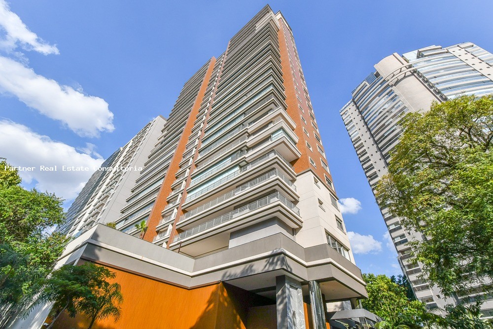 Apartamento, 3 quartos, 244 m² - Foto 1