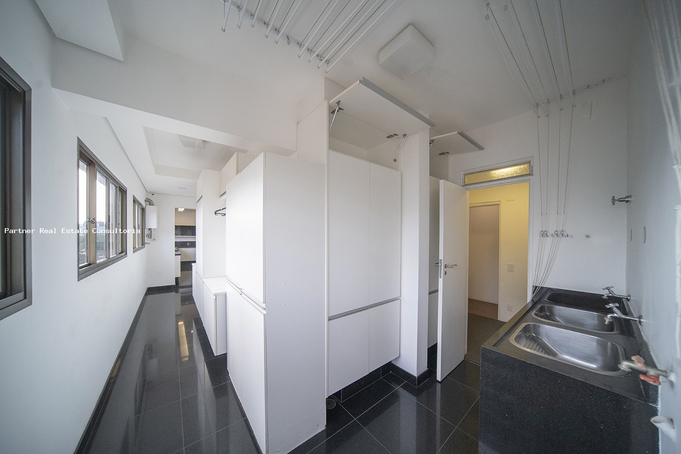 Apartamento, 3 quartos, 255 m² - Foto 1