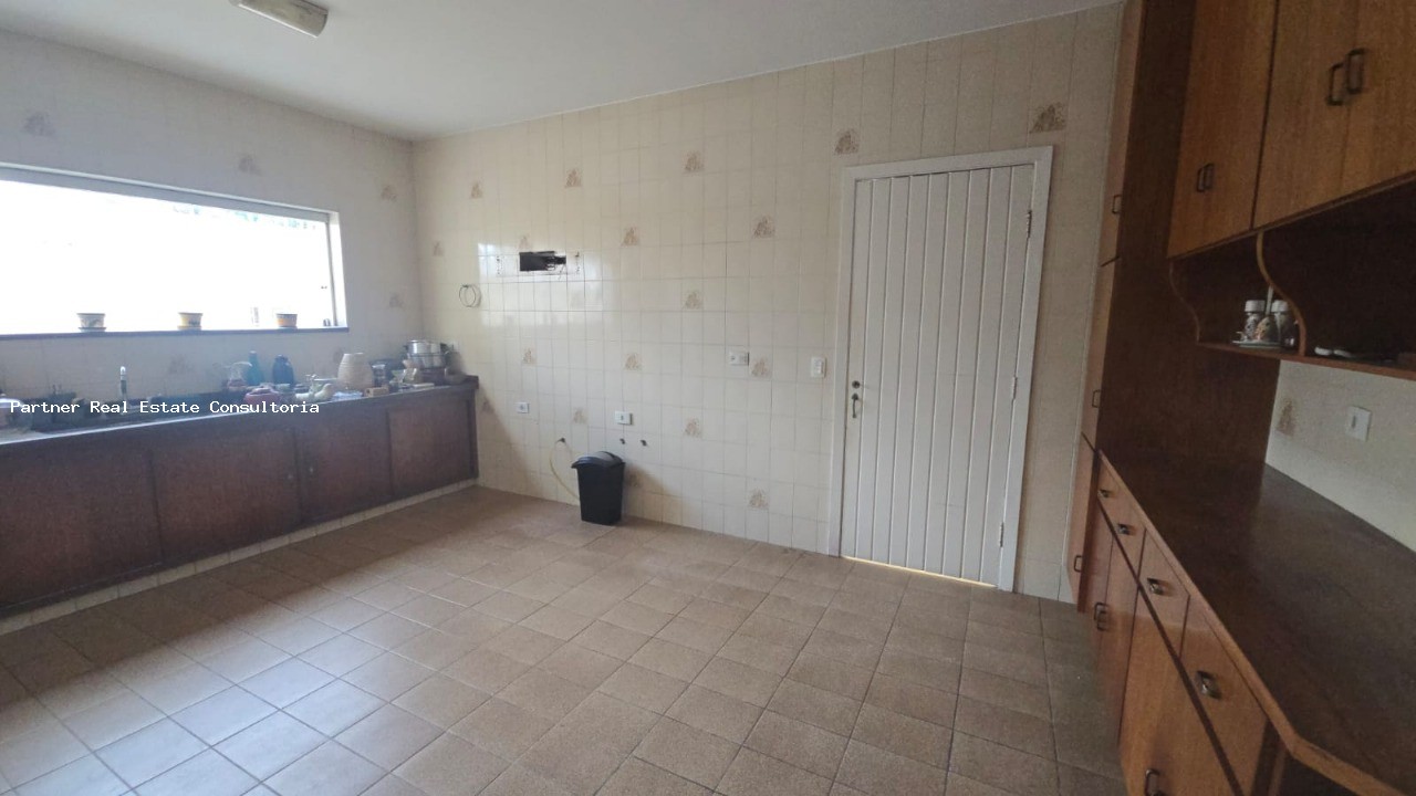 Casa, 3 quartos, 285 m² - Foto 15