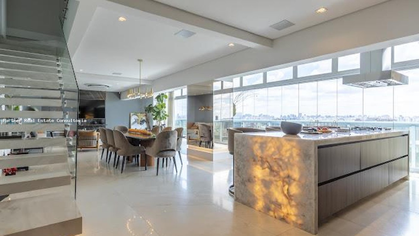 Cobertura, 2 quartos, 225 m² - Foto 2