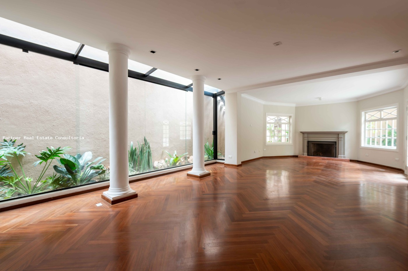 Casa, 4 quartos, 384 m² - Foto 1