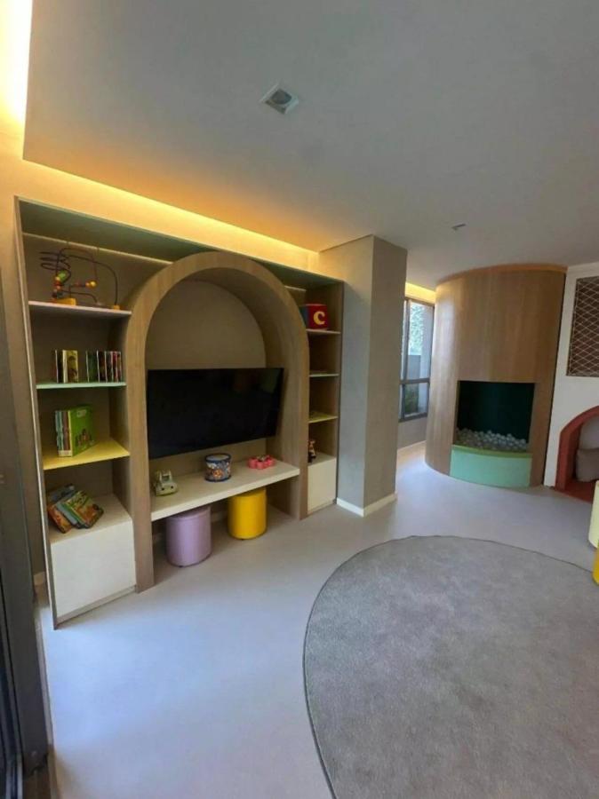 Apartamento, 3 quartos, 132 m² - Foto 2