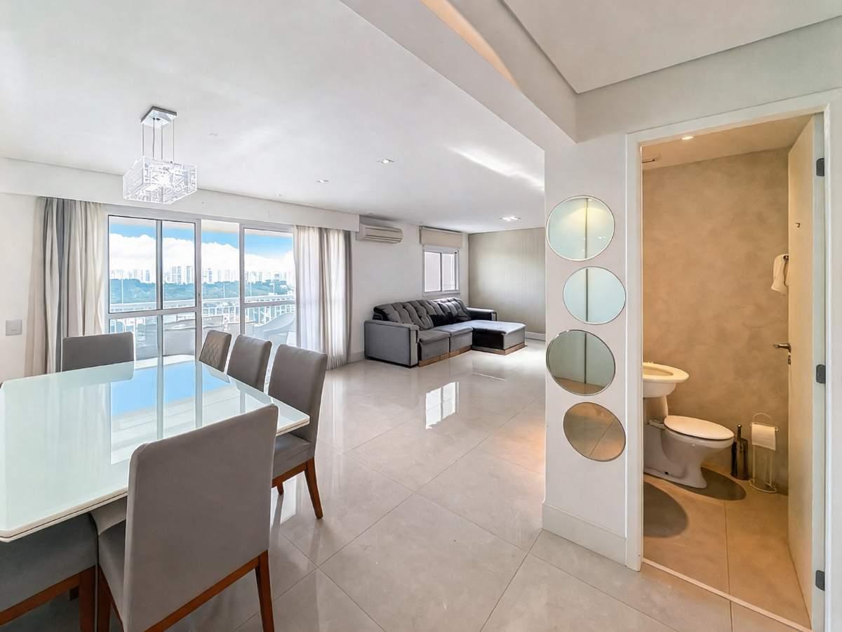 Apartamento, 3 quartos, 246 m² - Foto 1