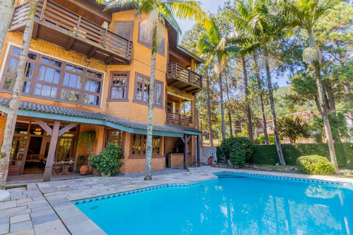 Casa, 5 quartos, 696 m² - Foto 1