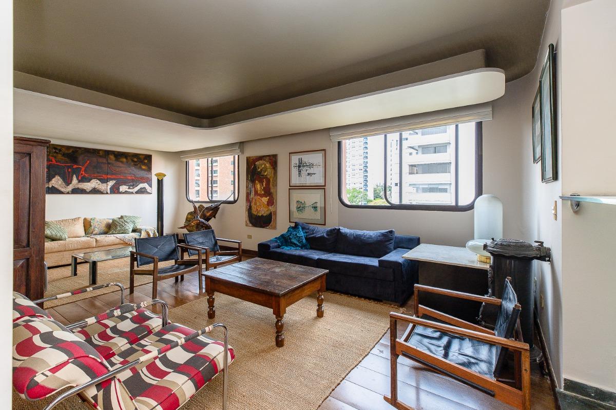 Apartamento, 3 quartos, 210 m² - Foto 2