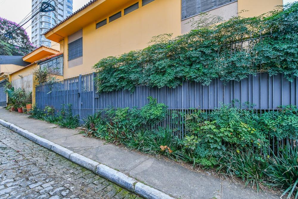 Casa, 4 quartos, 257 m² - Foto 1