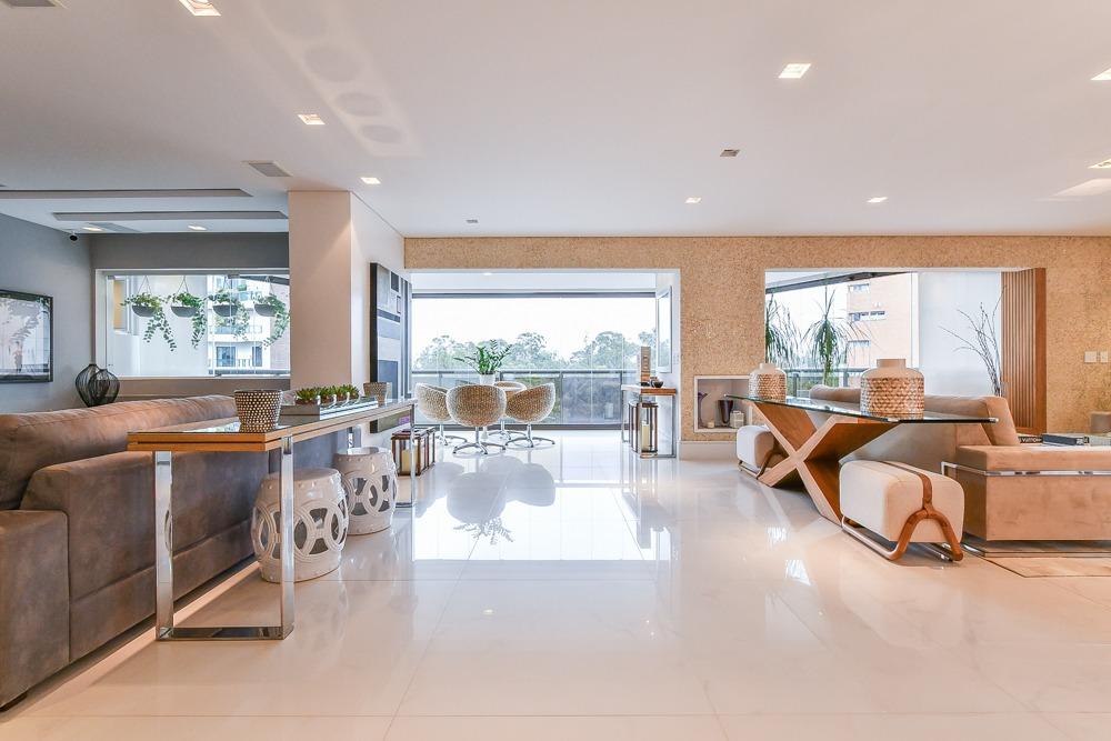 Apartamento, 3 quartos, 244 m² - Foto 2