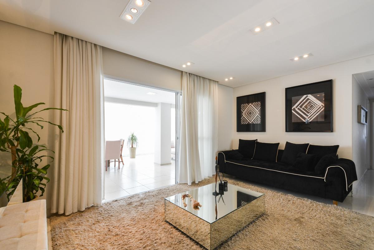 Apartamento, 3 quartos, 212 m² - Foto 2