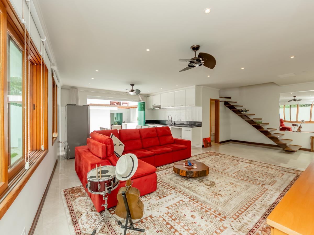 Casa, 3 quartos, 250 m² - Foto 2