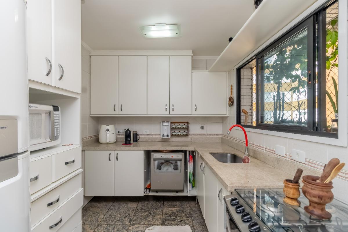 Apartamento, 4 quartos, 1962 m² - Foto 10