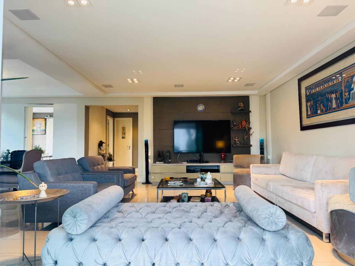 Apartamento, 4 quartos, 215 m² - Foto 1