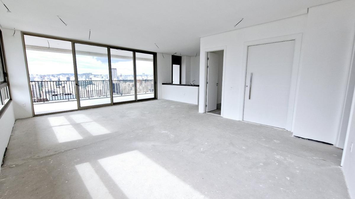 Apartamento, 3 quartos, 1907 m² - Foto 1