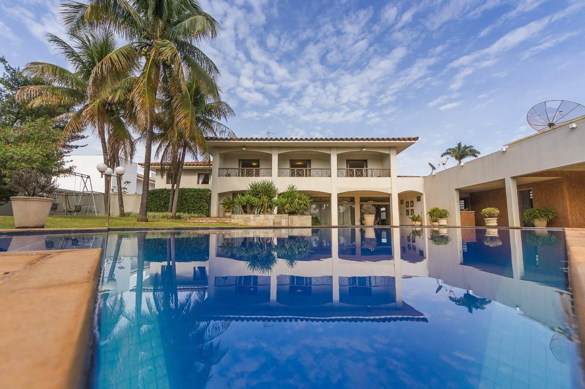 Casa, 7 quartos, 2810 m² - Foto 1
