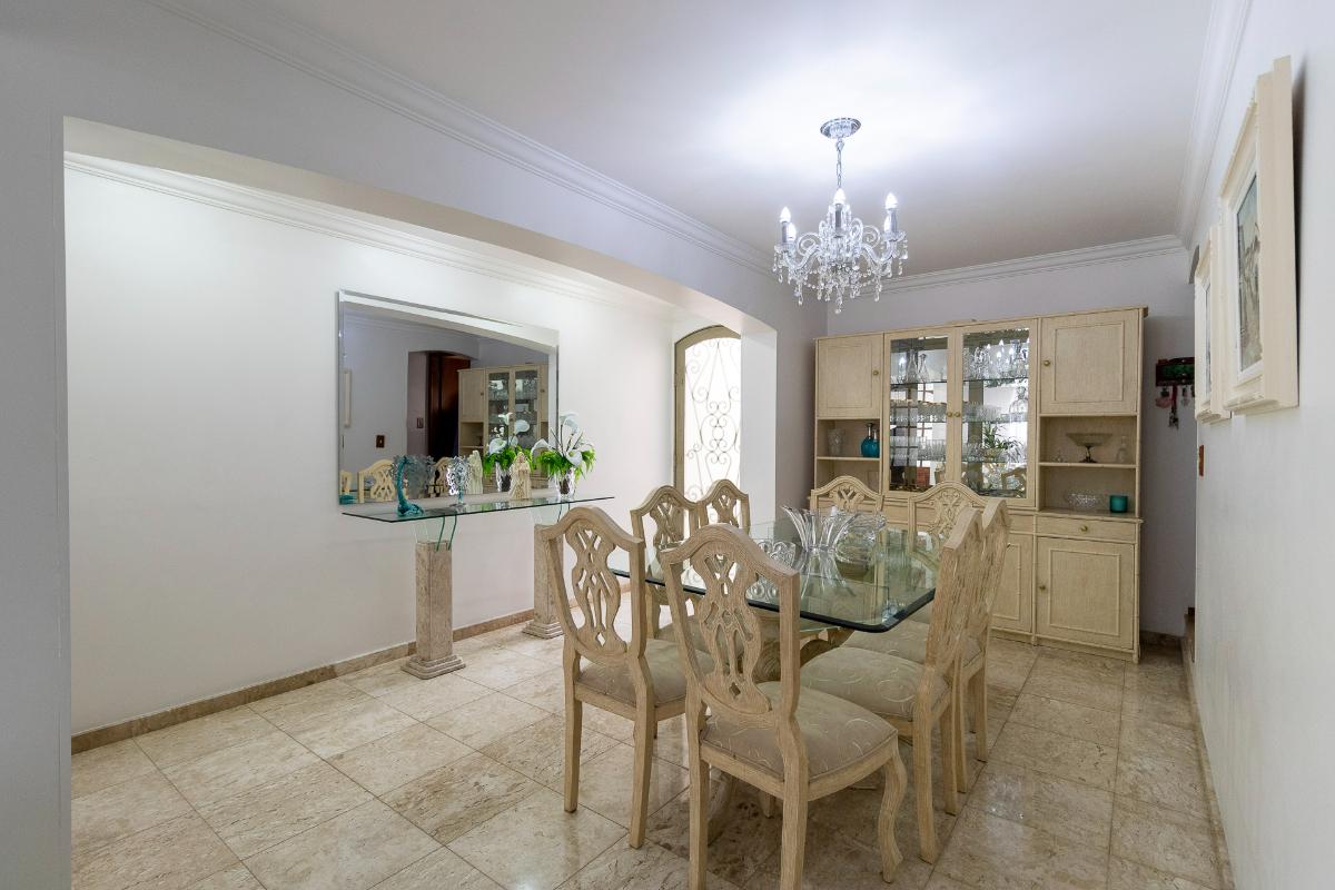 Casa, 3 quartos, 245 m² - Foto 4