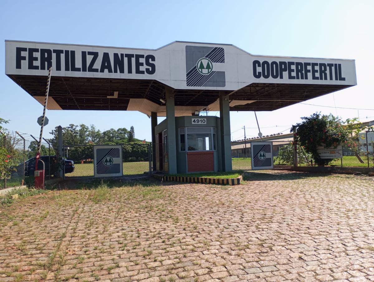 Depósito-Galpão, 94000 m² - Foto 1