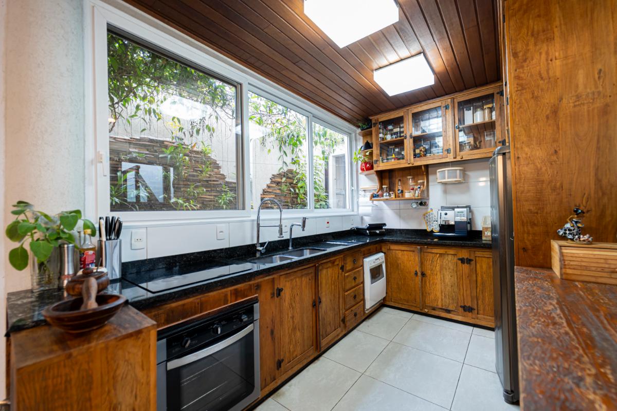 Casa, 4 quartos, 300 m² - Foto 15