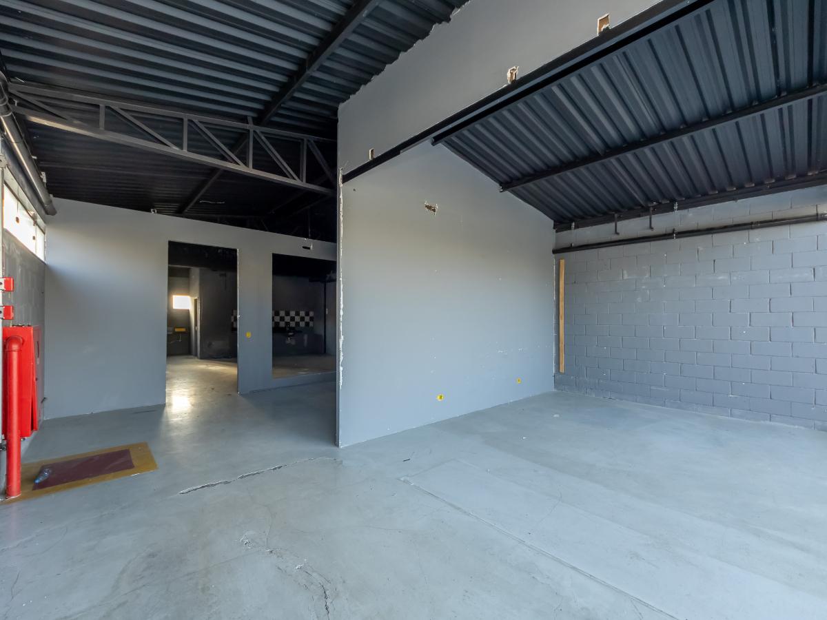 Depósito-Galpão, 220 m² - Foto 15