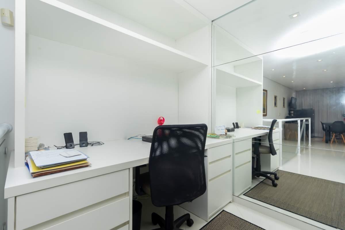 Casa, 4 quartos, 210 m² - Foto 10