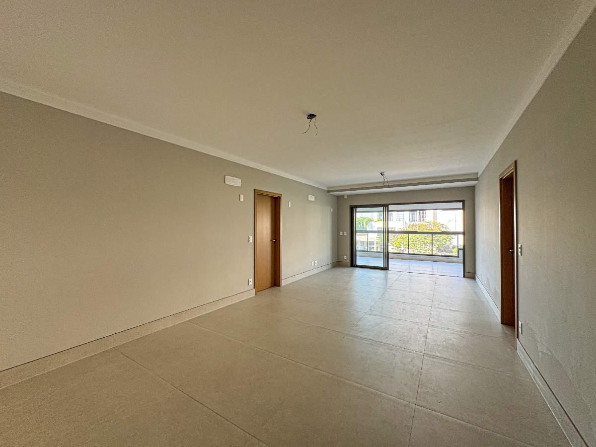 Apartamento, 3 quartos, 191 m² - Foto 2