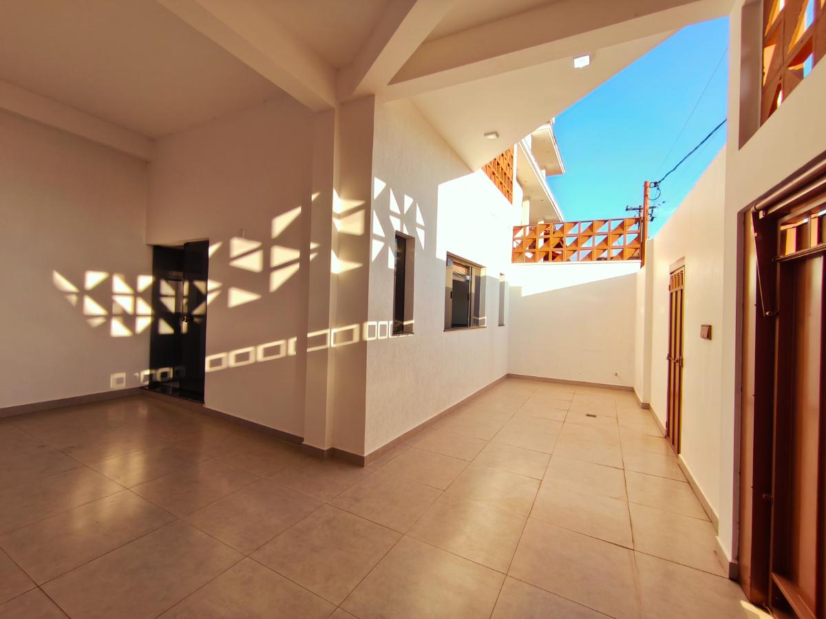Casa, 3 quartos, 360 m² - Foto 3