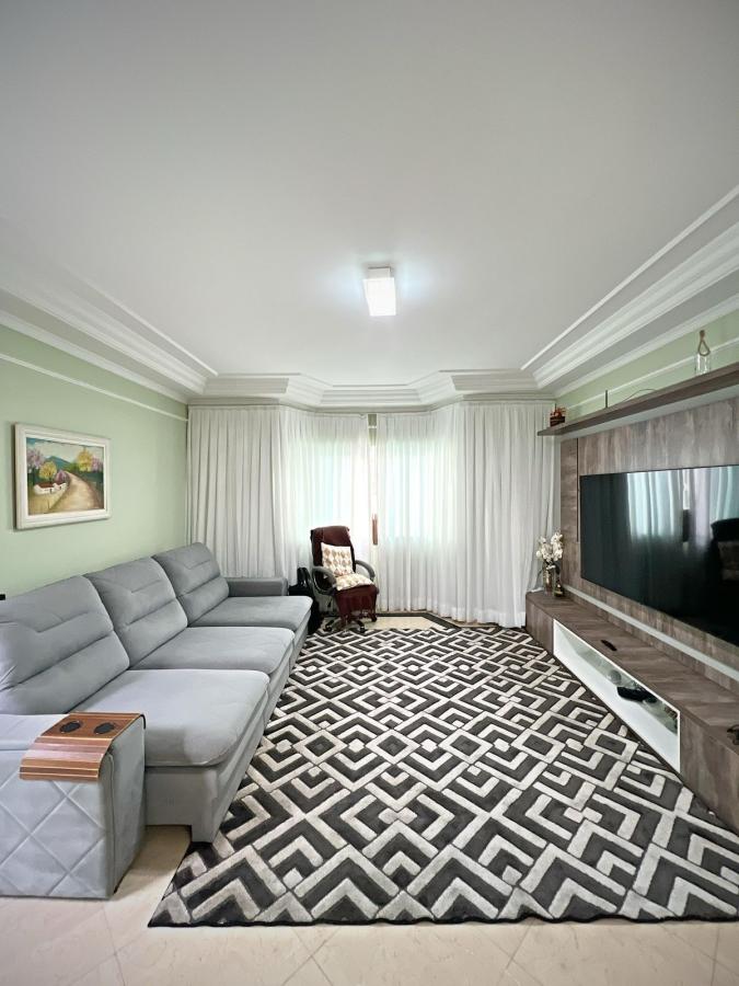 Casa, 3 quartos, 198 m² - Foto 1