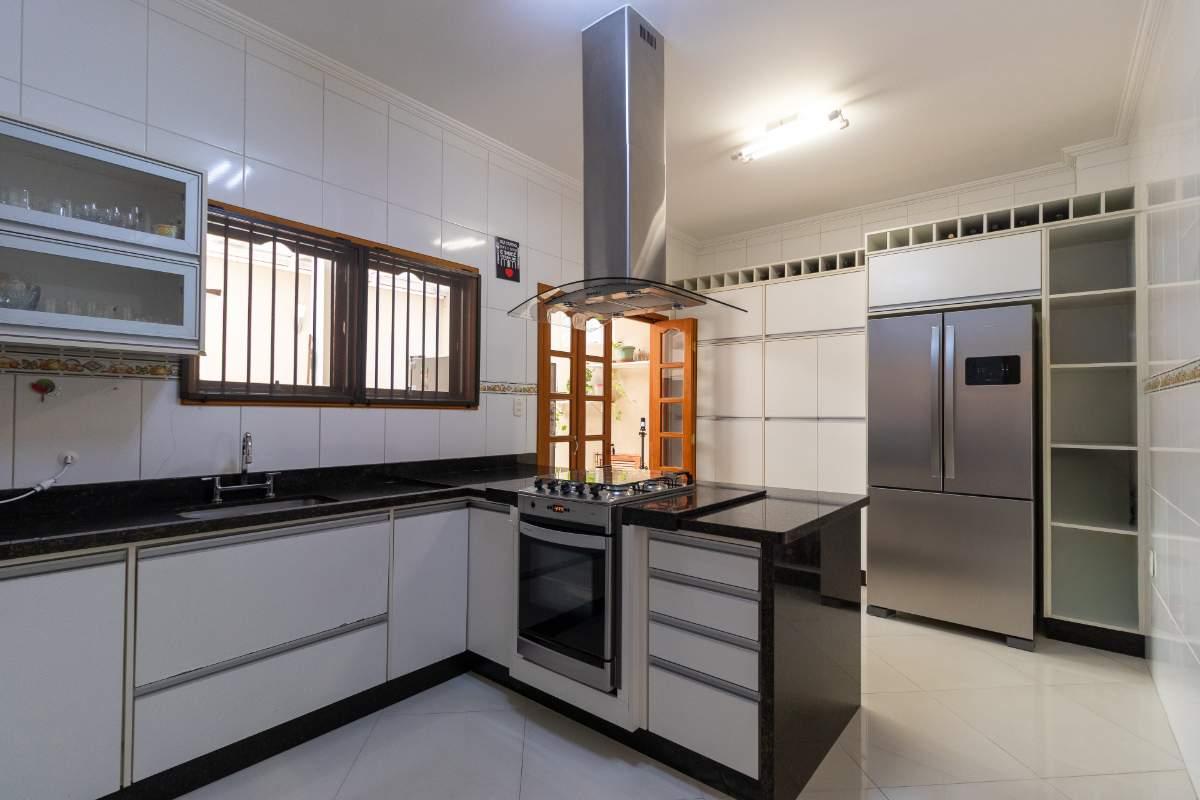 Casa, 3 quartos, 248 m² - Foto 11