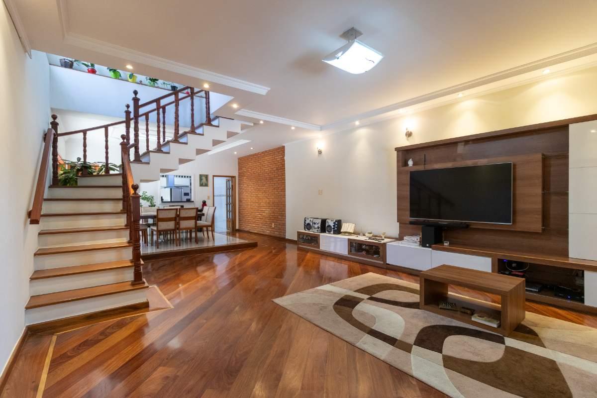 Casa, 3 quartos, 248 m² - Foto 1