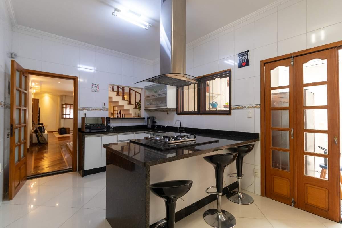 Casa, 3 quartos, 248 m² - Foto 9