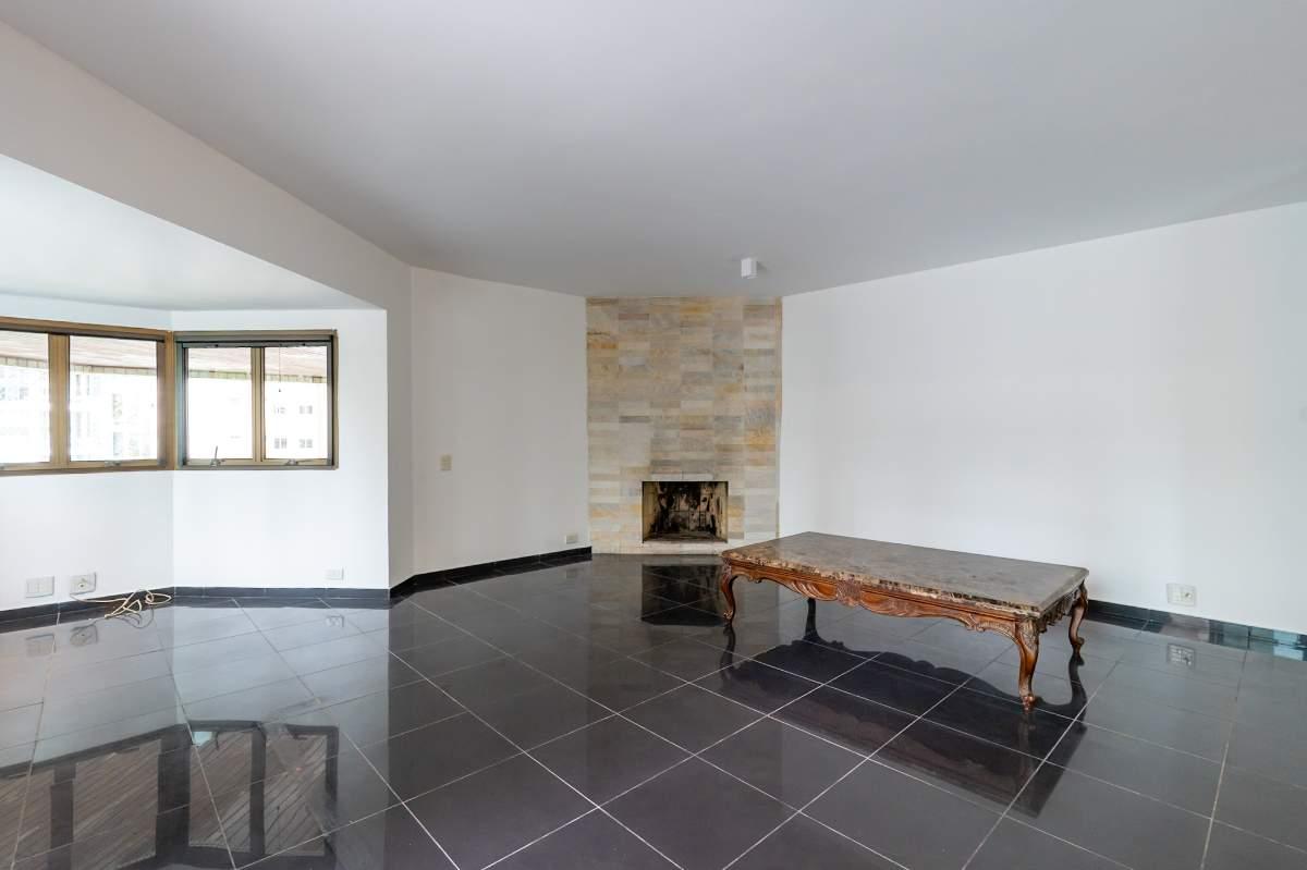 Apartamento, 3 quartos, 251 m² - Foto 1