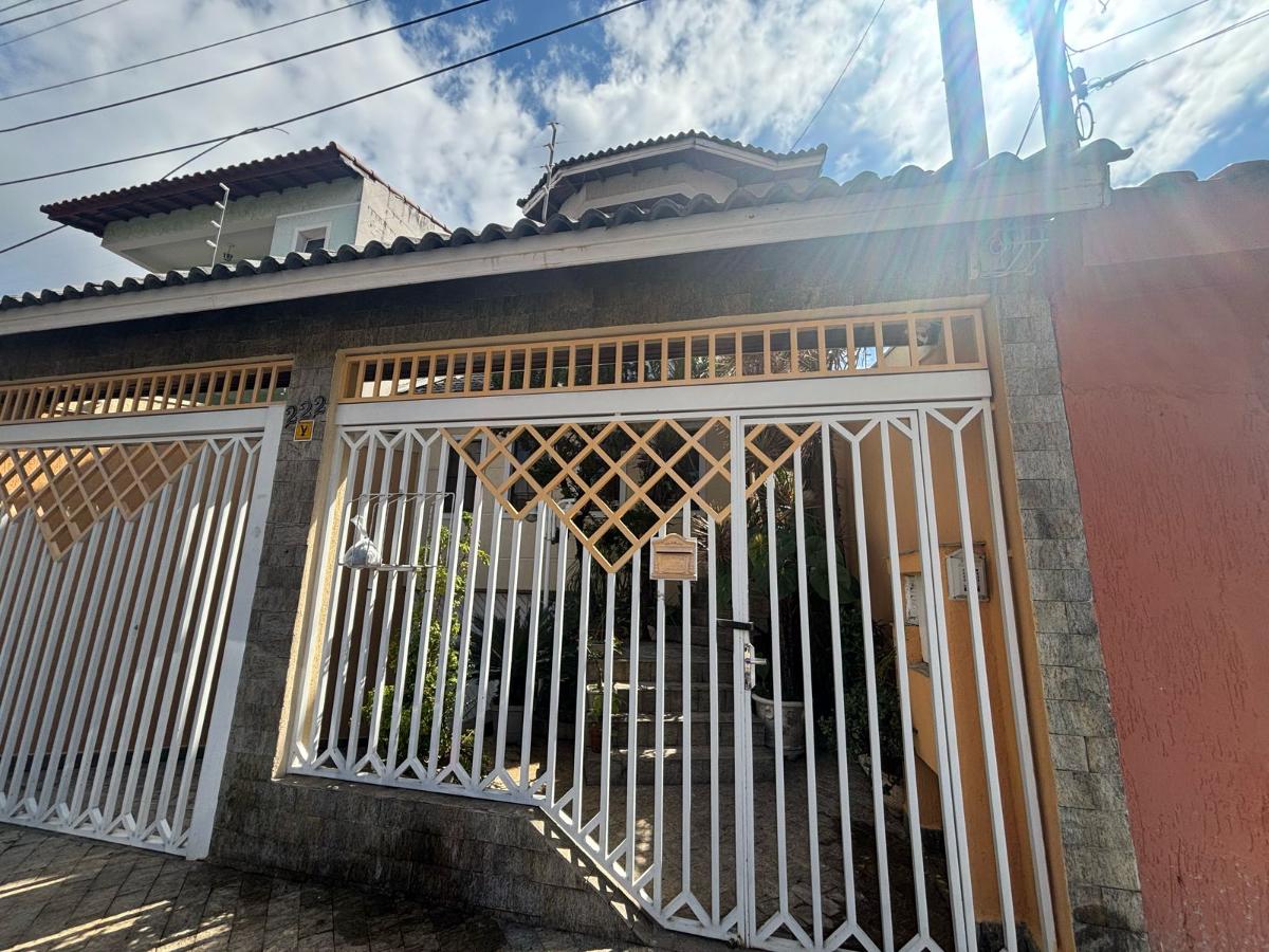 Casa, 4 quartos, 146 m² - Foto 1